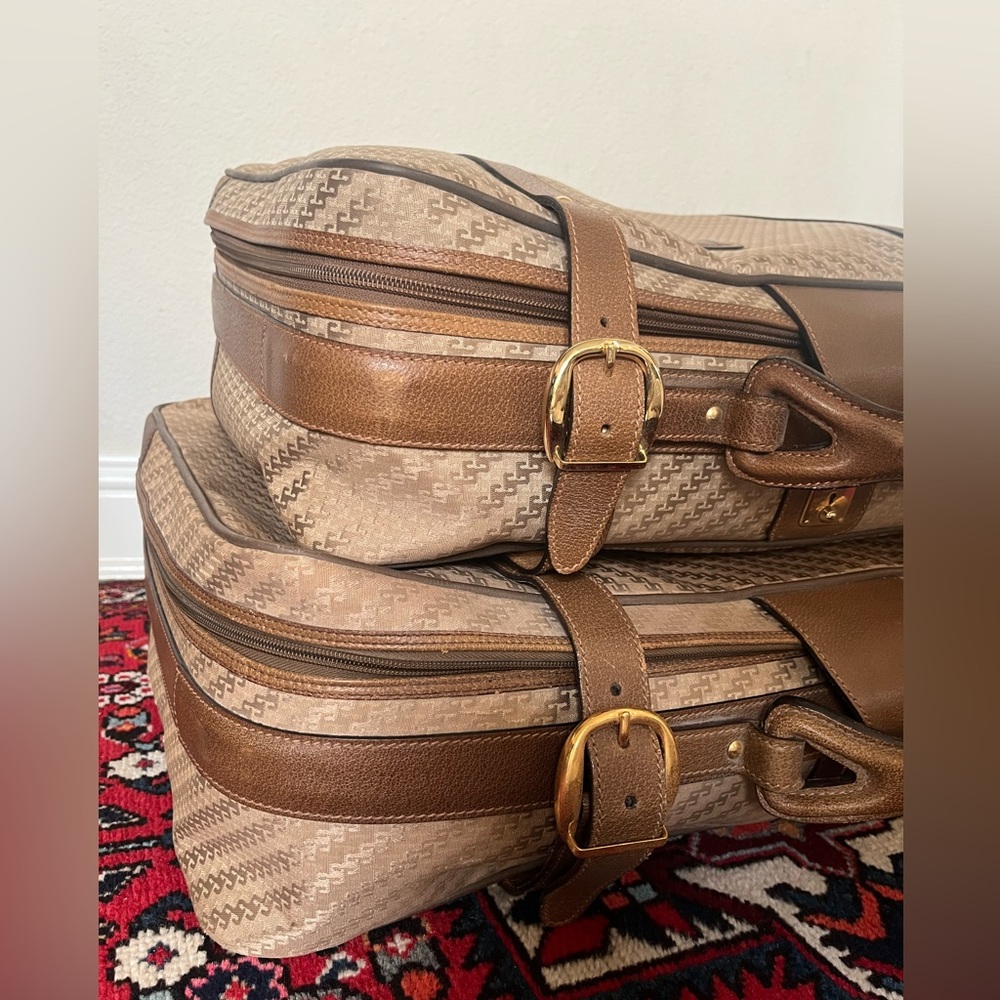 Vintage 1970’s Gucci Gg Monogram Suitcase Travel Luggages, Set of 2 - Picture 11 of 16